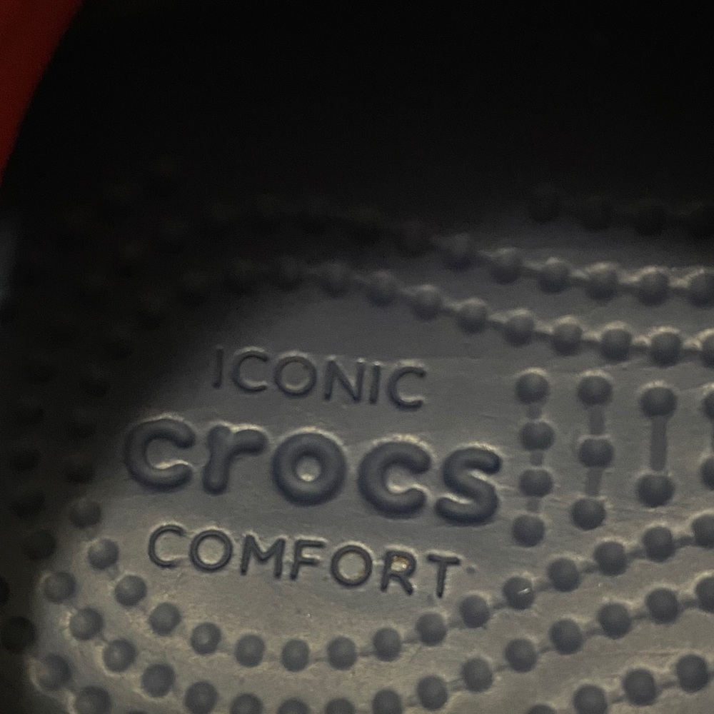 Crocs Marvel Avengers superhero boys size 11 crocs iconic comfort shoes ¥ - Picture 2 of 16